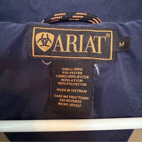 Ariat Women’s Quilted Navy Jacket with Tan Collar Medium - Picture 7 of 7